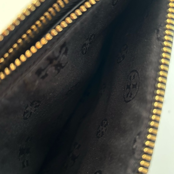 Tory Burch black cross body bag 6 3/4 by 10 - Picture 7 of 9